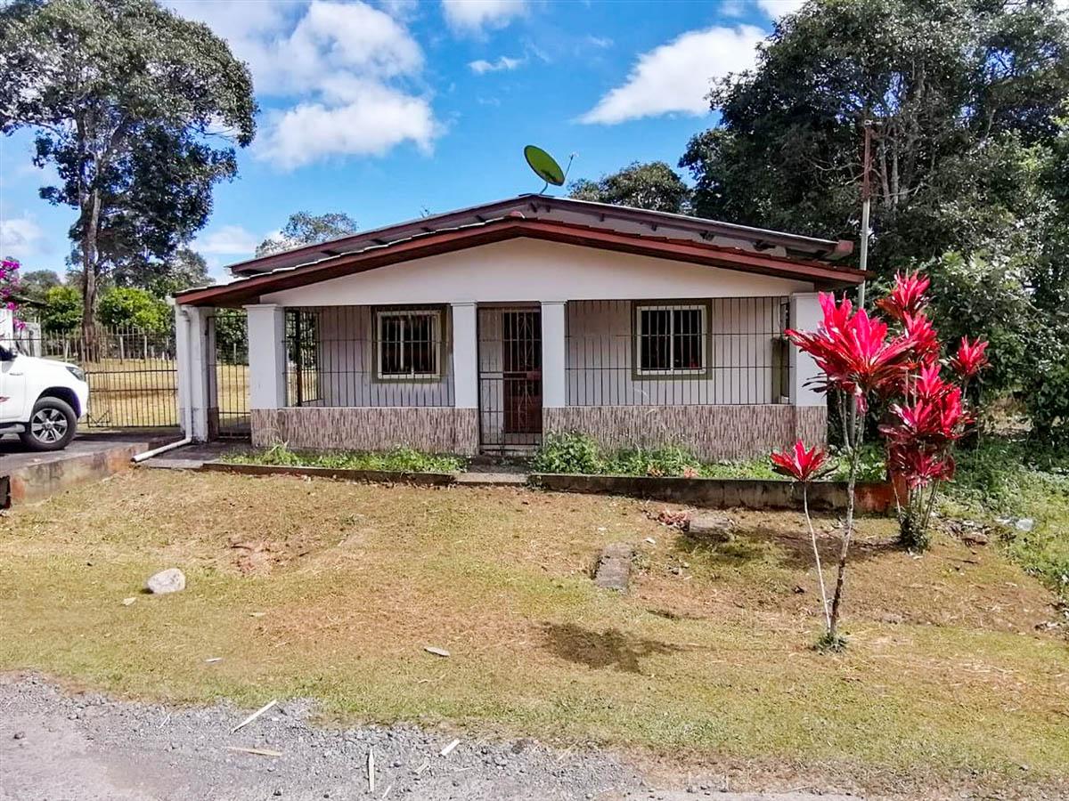 House For Sale in the Center of Potrerillos near Boquete, Panama